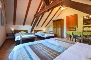 Maisons de vacances Gite Oncle Yerry Ostheim : photos des chambres