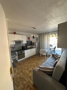 t2 dans résidence 100M de la mer avec 2 terrasses