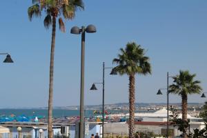 Ampio terrazzo sul mare