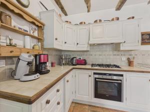 Maisons de vacances Salignac-Eyvigues, maison pour 7 avec piscine : photos des chambres
