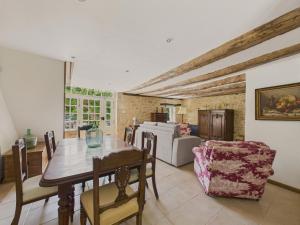 Maisons de vacances Salignac-Eyvigues, maison pour 7 avec piscine : photos des chambres