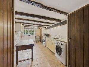 Maisons de vacances Salignac-Eyvigues, maison pour 7 avec piscine : photos des chambres