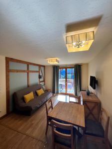 Appartements Sejour SPA inclus au centre de St Lary : Appartement 1 Chambre avec Balcon