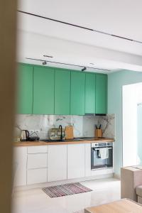 Cozy Apartments With Garden