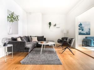 Sanders Leaves - Charming Three-Bedroom Apartment In Downtown Copenhagen