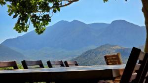 Uzun Ev - Architectural Gem - Contemporary Rustic Villa with Stunning Valley View