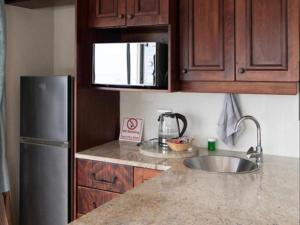 Gracelands Beach Lodge