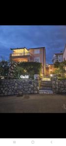 App Villa M Penthouse