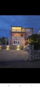 App Villa M Penthouse