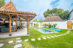 Brand New & Stylish Villa with Private Pool in the Heart of Balangan