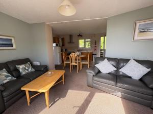 Sunrise Bay - Mount Brioni