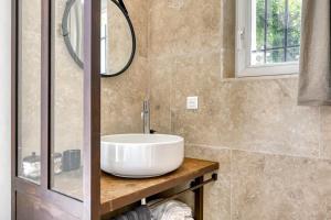 Villas Villa Les Escapades d-Adrien, piscine, climatisation : photos des chambres