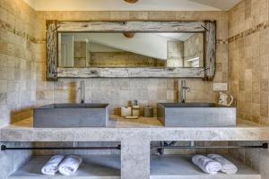 Villas Villa Les Escapades d-Adrien, piscine, climatisation : photos des chambres