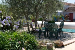 Maisons de vacances pleasant one-level villa with private pool in the thor village, close to l'isle sur la sorgue - 6 persons : photos des chambres