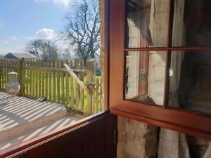 The Studio in the Garden by Hillend Cottages
