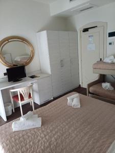 Executive Triple Room