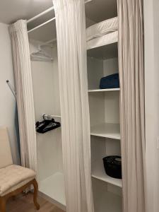 Spacieux 2 pièces terrasse et piscine