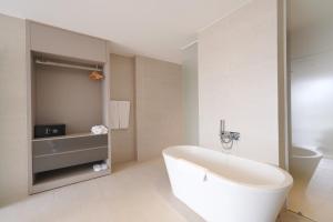 Biệt thự mặt tiền biển Saint Simeon Resort