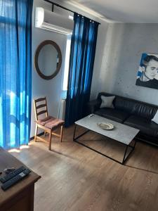 La perla vintage flat