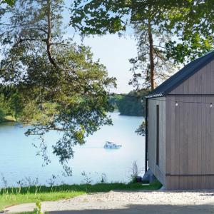 Chalet - front coastline room in Ruciane Park
