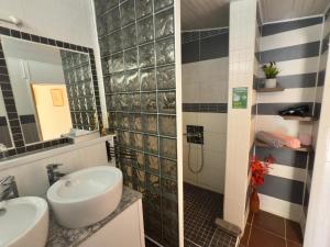 B&B / Chambres d'hotes LE PETIT CLOS : photos des chambres