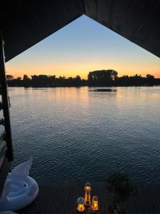 KaSper River House