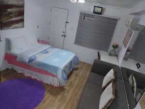 Studio room transient