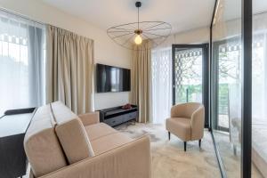 The Mirror Loft 364 w obiekcie Bałtyk Sun- Parking Bawialnia w CENIE- Holiday City