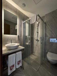 Standard Double Room room in Center Hill Suites