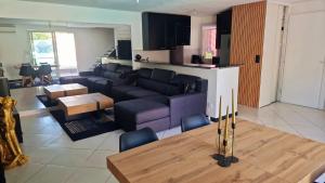 Maisons de vacances Maison avec Piscine privee chauffee 9X4m Clim TV grand ecran location saisonniere de vacances ete proche plage et centre ville sud montpellier : photos des chambres