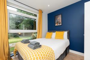 Open Mind Property - 4 Bedroom Flat & FREE parking