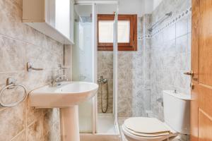 Antonelas Holiday Cottage in the countryside - Ground Floor