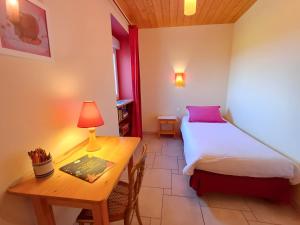 Maisons de vacances Maison Independante Sur Jardin : photos des chambres