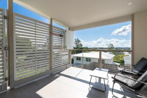 Stay, Play & Discover