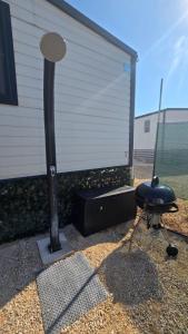 Relaxing Mobile Home Maestral - Beach, Private Jacuzzi, Pool Access