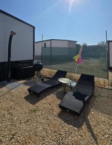 Relaxing Mobile Home Maestral - Beach, Private Jacuzzi, Pool Access