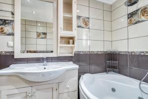 Antonelas Holiday Cottage in the countryside - Elevated View