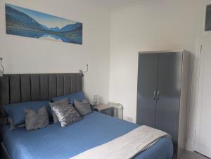Largs seaside retreat