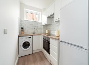 Spacious 2-Bedroom Apartment in Crystal Palace