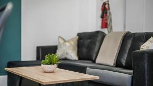 Your London Base 5BR Spacious Home for 11