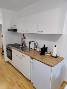 CityLeaves Apartments TWO