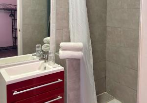 Hotels Hotel Le Carnon : photos des chambres