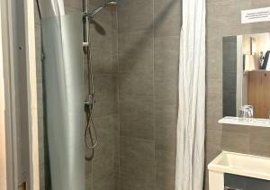 Hotels Hotel Le Carnon : photos des chambres