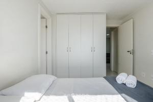 Apto c Varanda a 500m da Praia EMZ0504