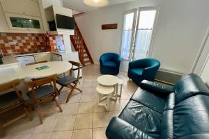 Maisons de vacances Nice and quiet appartment only 2 steps away from the harbour of St Martin : photos des chambres