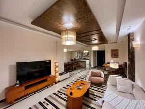 Modern 2BR near Katameya Heights