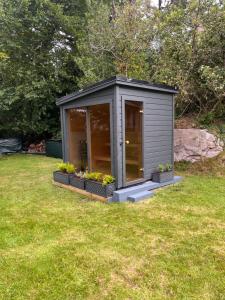 Caragh Lake House - Lakeside Escape and Sauna