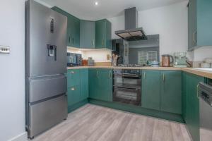 Sea & Pine - Elegant and stylish coastal Apartment, Crabpot Cottages Sheringham