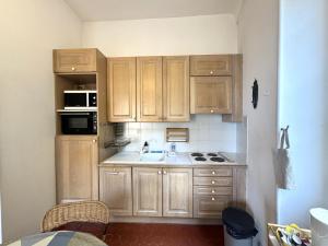 ApartHotel Riviera - BALCON HONORE 1 - Old Town - 5 mn Promenade des Anglais et Plage - Charme Absolu - Appartement 2 pièces avec Balcon AC - Vue mer et Ville