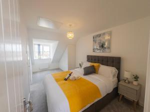 Spacious Luxurious Serviced Accommodation 8